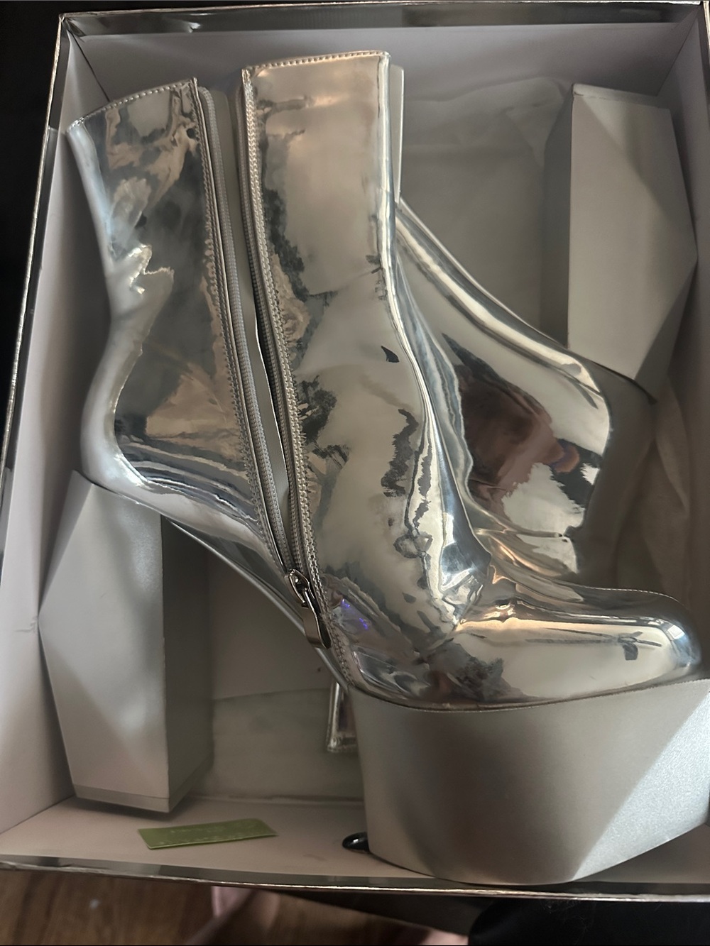 AKIRA Silver Metallic Platform Ankle Boots with Side Zip